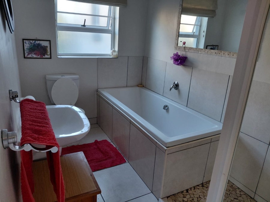 3 Bedroom Property for Sale in West Bank Eastern Cape